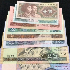 四个地方可以将手中看似无用的旧纸币兑换成现