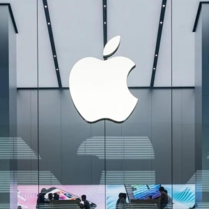 三星华为折叠手机都卖不动 为何苹果仍要做？一文拆解2026前的iPhone困局 ...