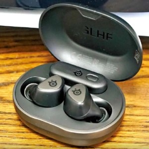 SteelSeries全新电竞耳机实试 轻松蓝牙配对 专属音效预设