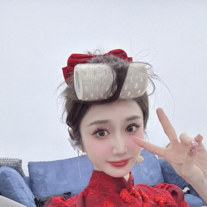 保养的真好✨LPL互动主持小悠晒照：今年的班儿就上到这儿啦 ...