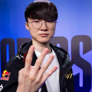 前CSGO职业选手Shroud玩大冒险输了之后，被要求发文称Faker太过誉 ...