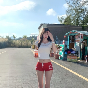 LPL知名美女粉丝晒无P图照